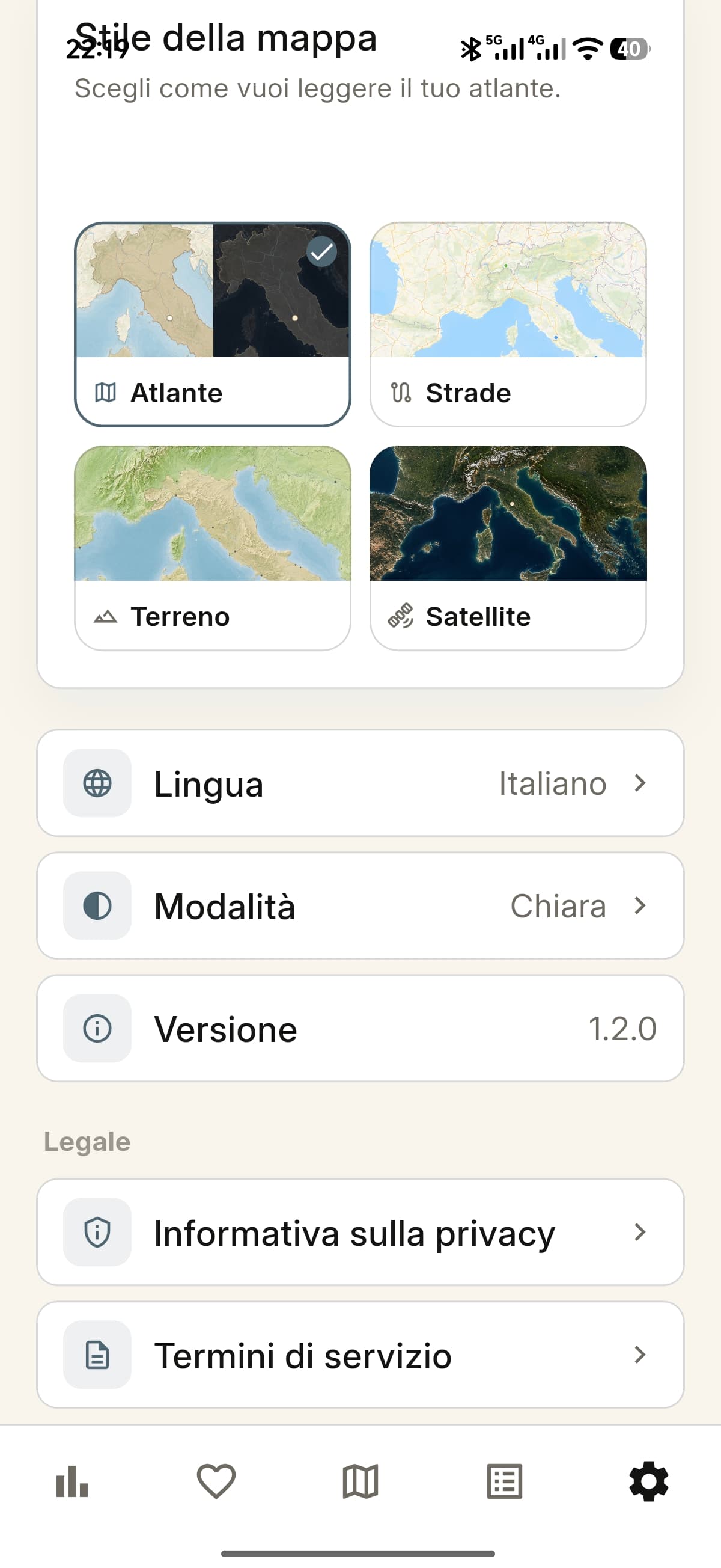 RICORTU settings showing map styles, Italian language, light mode and legal links.